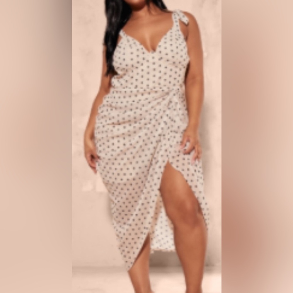 Pretty little things dress wrap polka dot Polka Dot Wrap Dress size 20